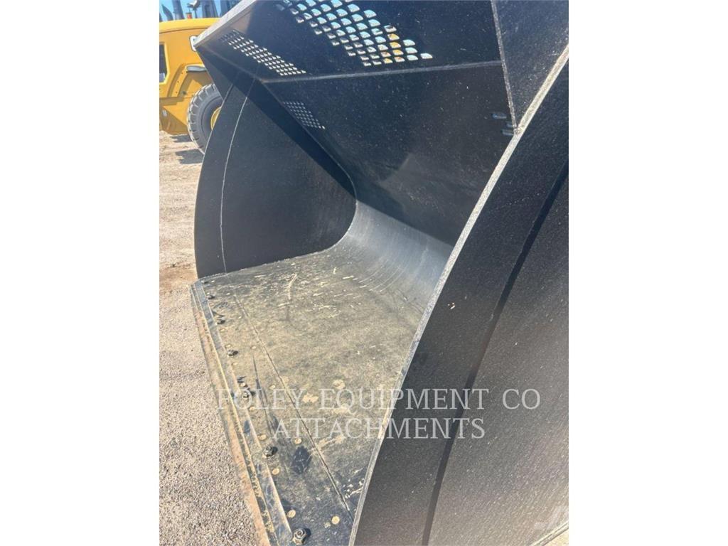 CAT BK38F65LM دلاء