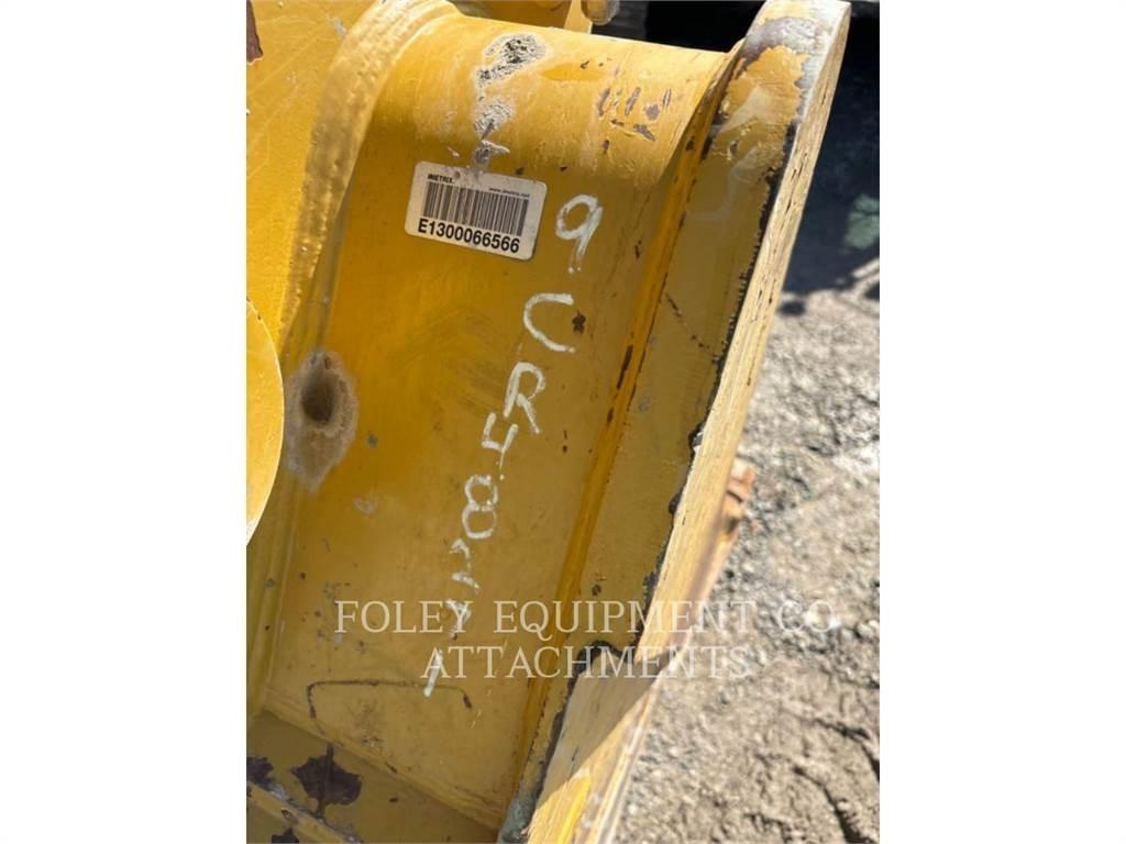 CAT BKHEXPB36 حفارات زحافة