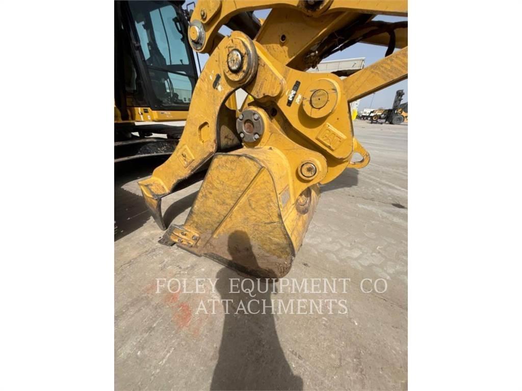 CAT BKHEXPB38 حفارات زحافة