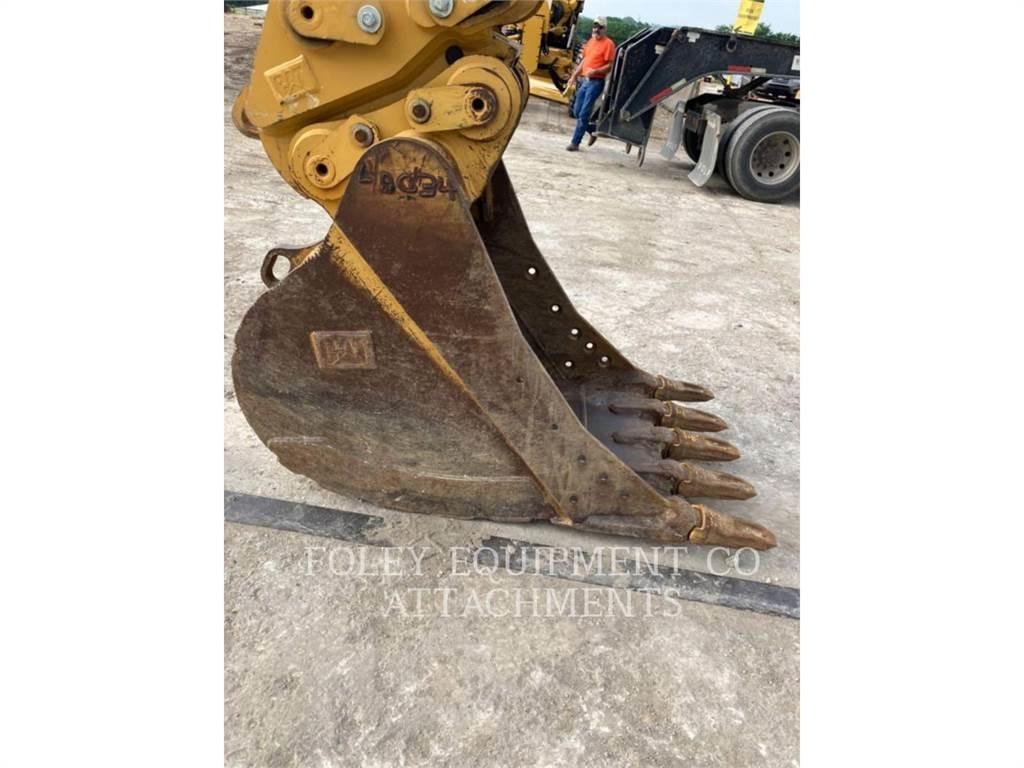 CAT BKHEXPCB42 حفارات زحافة
