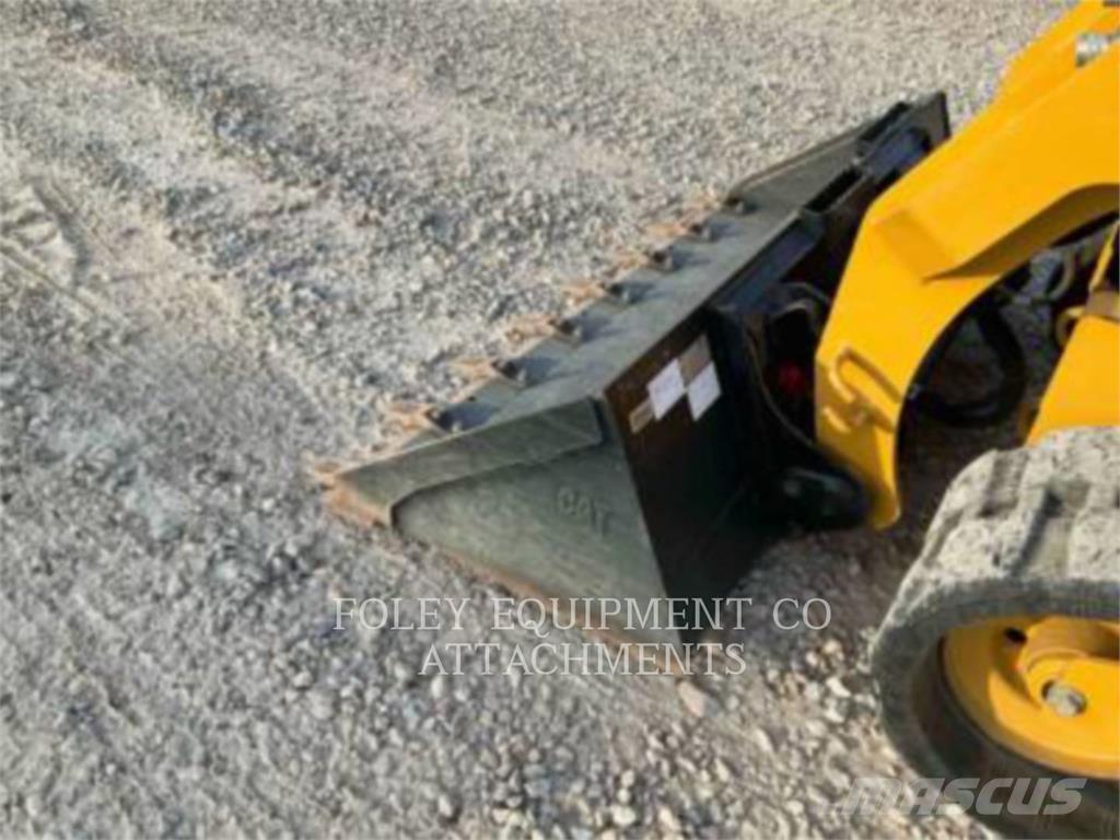 CAT BKSSLGP74T لوادر انزلاقية التوجيه