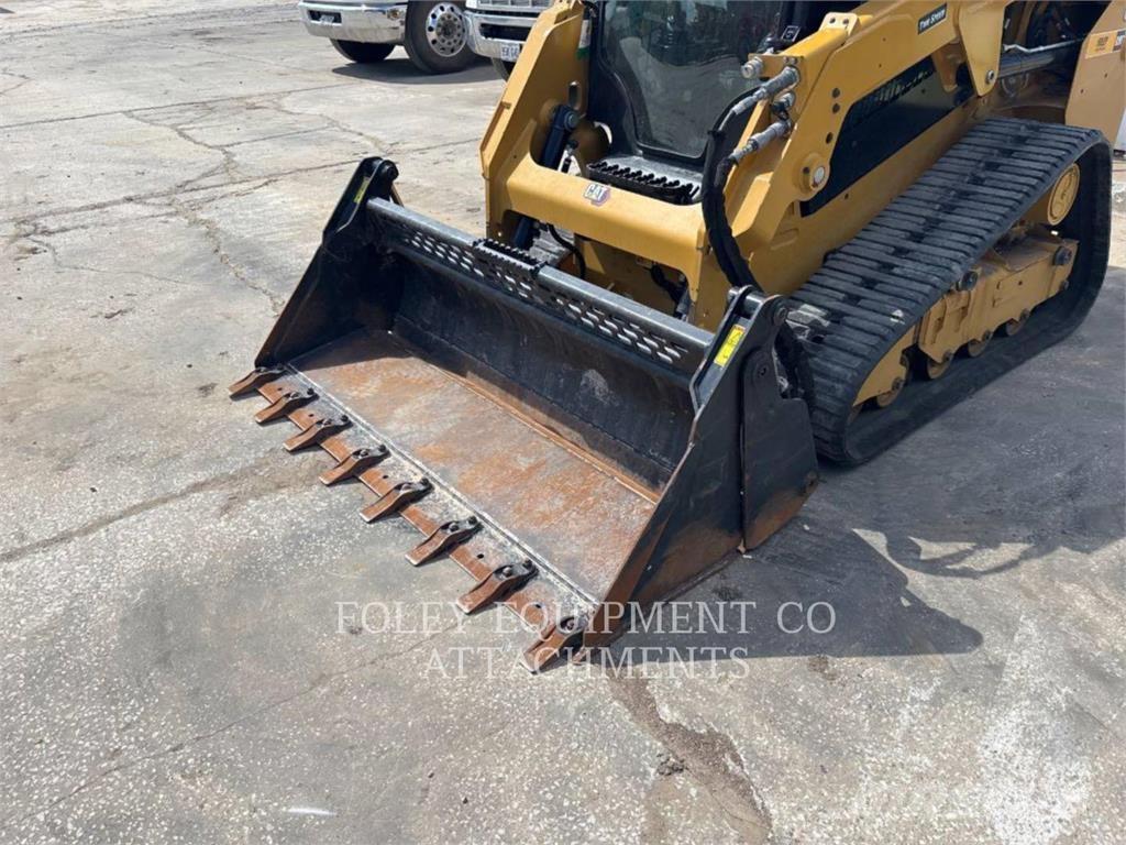 CAT BKSSLMP74T لوادر انزلاقية التوجيه