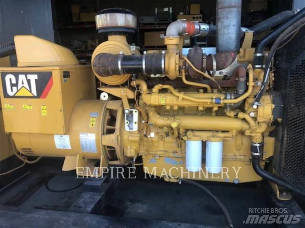 CAT C15 PKGN مولدات ديزل