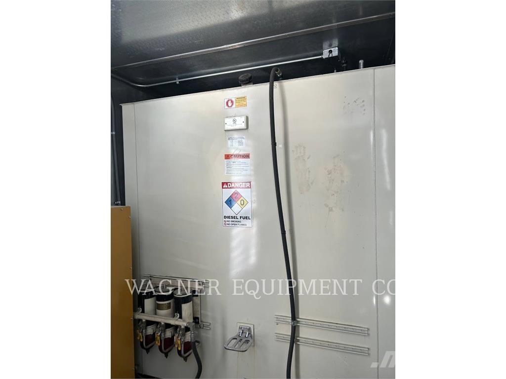 CAT C27 800KW مولدات أخرى