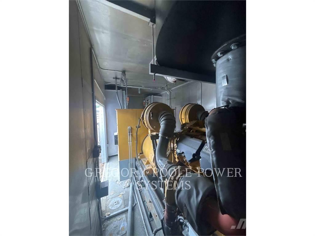 CAT C32 مولدات ديزل