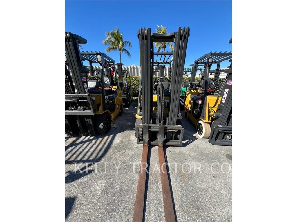 CAT C5000 شاحنات ذات رافعات شوكية - أخرى