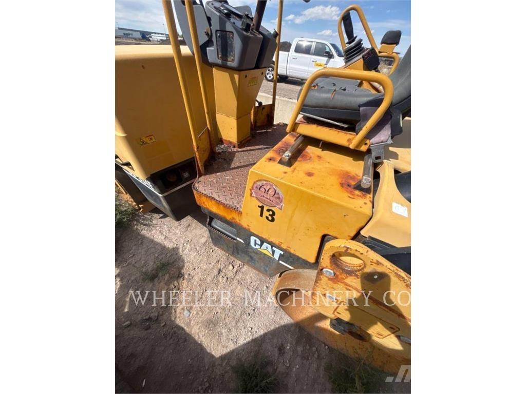 CAT CB-334E مداحل مزدوجة