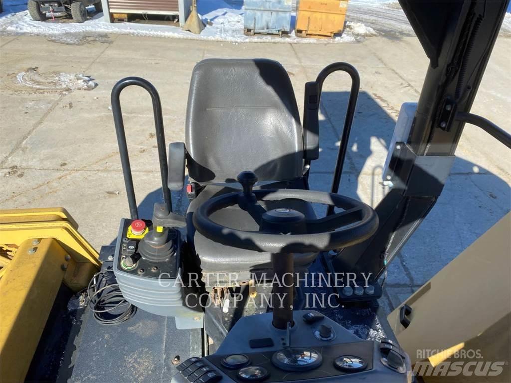 CAT CB 54 مداحل ثنائية الاسطوانة