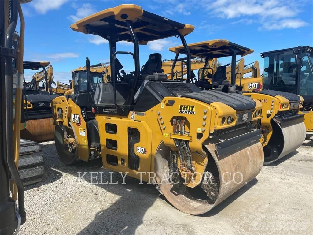 CAT CB 7 مداحل ثنائية الاسطوانة