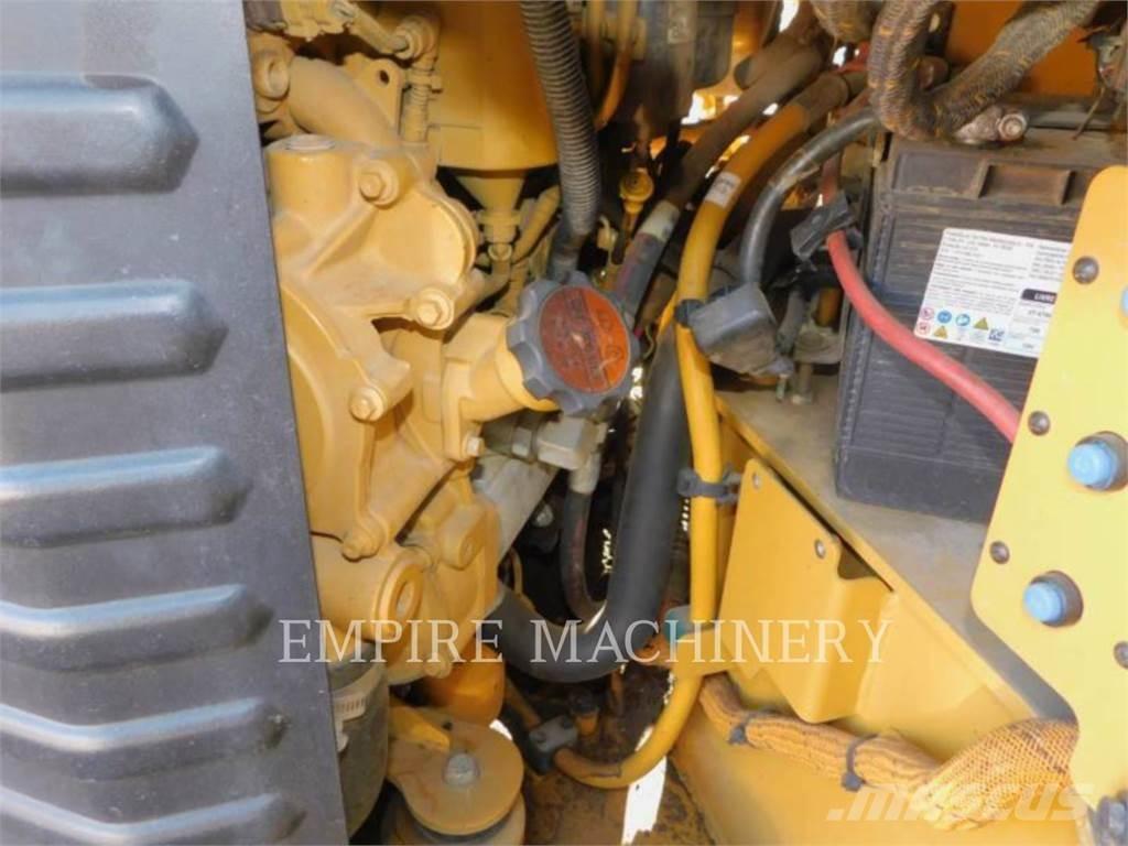 CAT CB10 مداحل ثنائية الاسطوانة