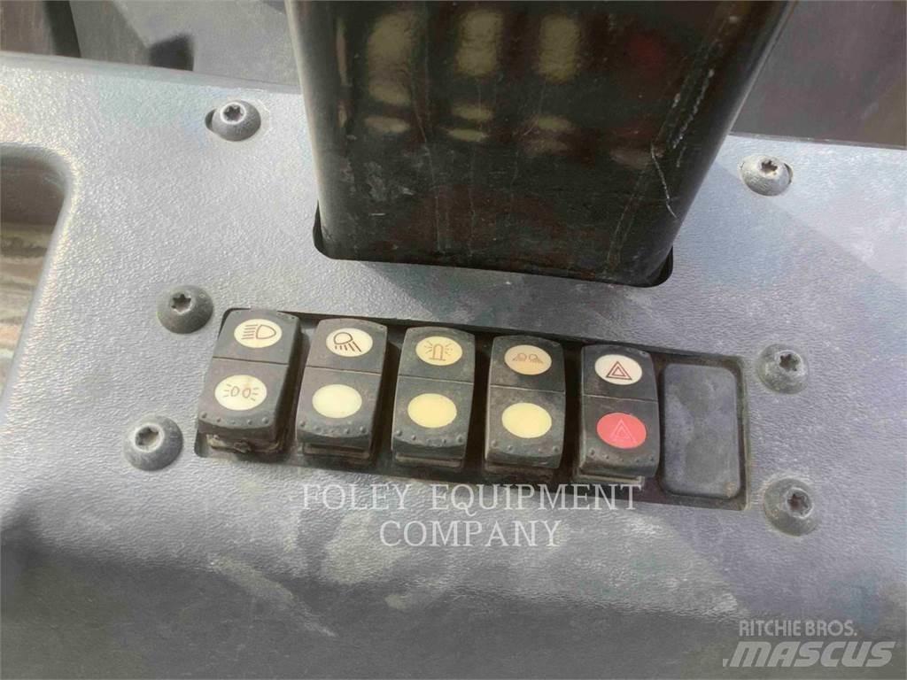CAT CB15 ضاغطات التربة