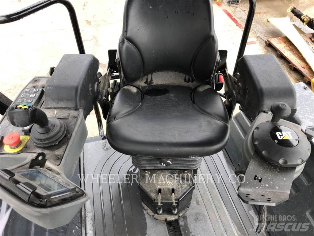 CAT CB15 CW مداحل ثنائية الاسطوانة