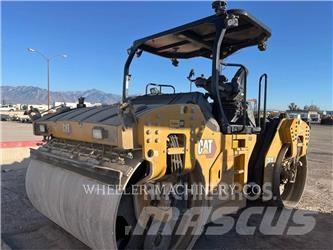 CAT CB15 CW VV مداحل ثنائية الاسطوانة