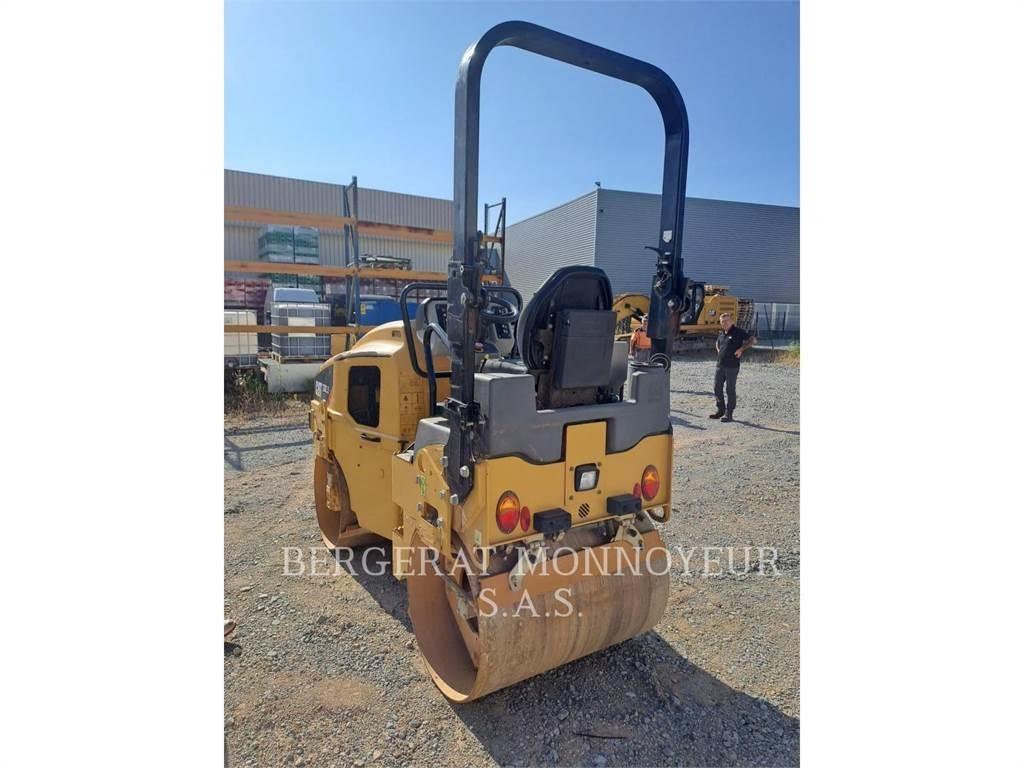 CAT CB2.5 ضاغطات التربة