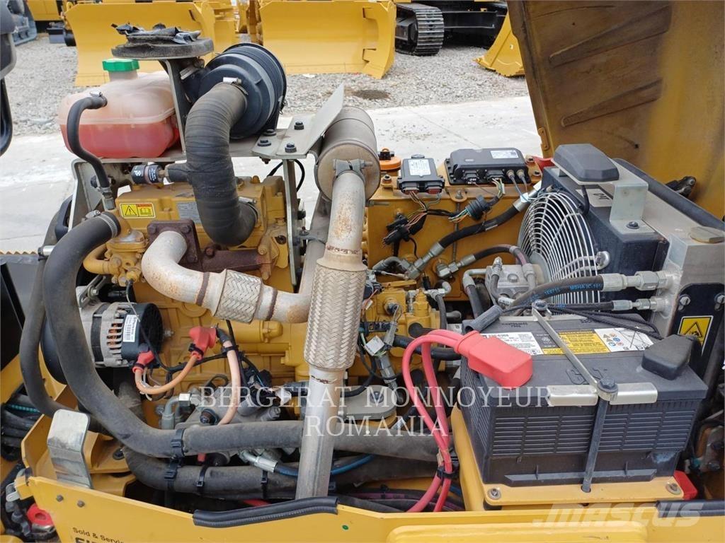 CAT CB2.7LRC مداحل ثنائية الاسطوانة
