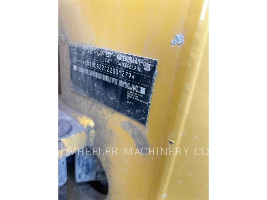 CAT CB22 رشاشات بيتومين