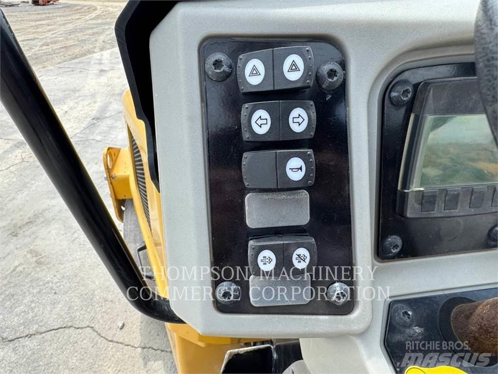 CAT CB24B مداحل ثنائية الاسطوانة