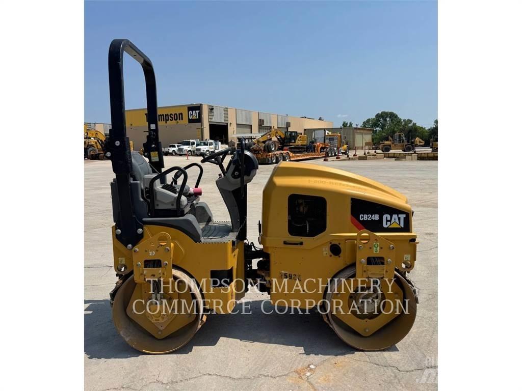 CAT CB24B مداحل ثنائية الاسطوانة