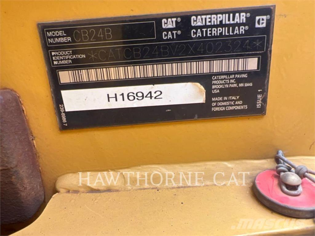 CAT CB24B ضاغطات التربة