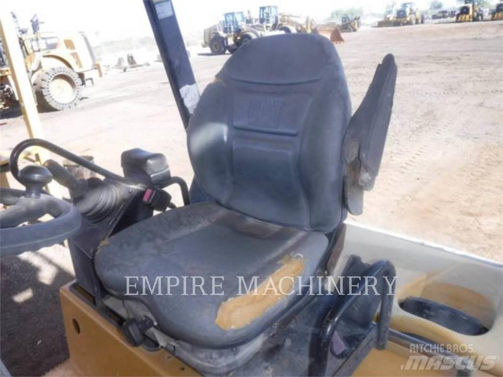 CAT CB34 مداحل ثنائية الاسطوانة