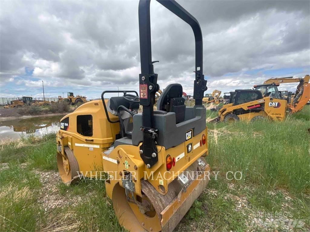 CAT CB34B مداحل ثنائية الاسطوانة