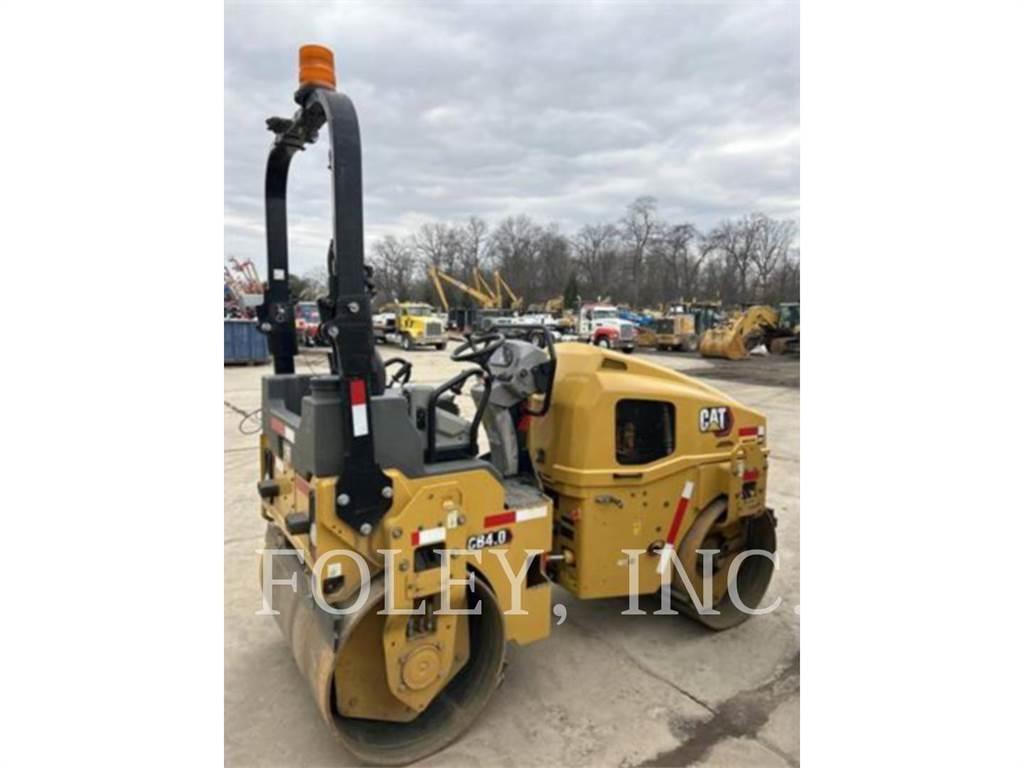 CAT CB4.0-03 مداحل ثنائية الاسطوانة
