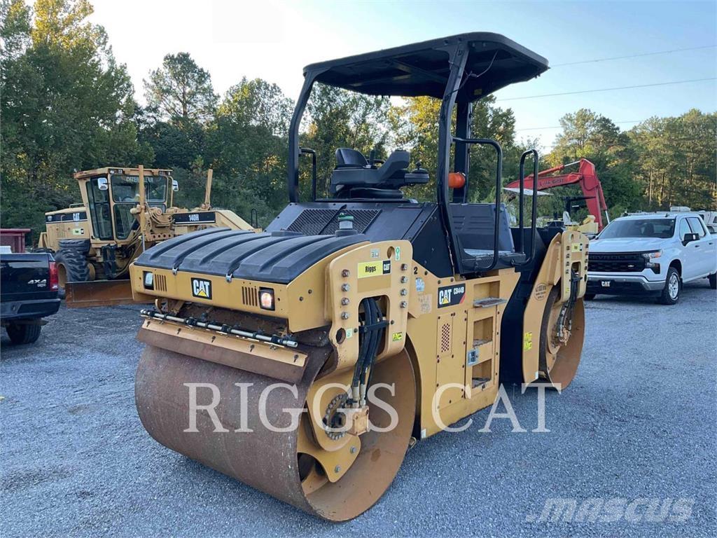 CAT CB44B مداحل ثنائية الاسطوانة