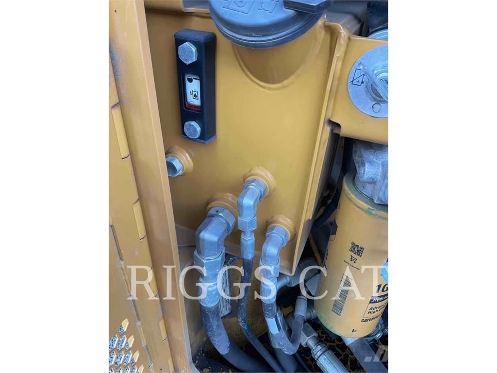 CAT CB44B مداحل ثنائية الاسطوانة