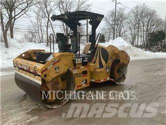 CAT CB54 XW مداحل ثنائية الاسطوانة