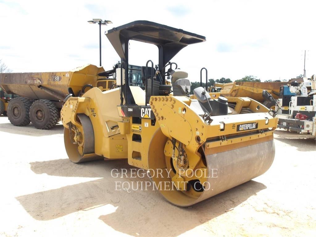 CAT CB64 مداحل ثنائية الاسطوانة