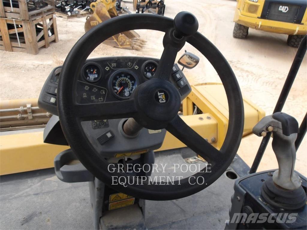 CAT CB64 مداحل ثنائية الاسطوانة