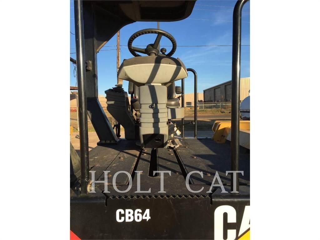 CAT CB64 مداحل أحادية الأسطوانة