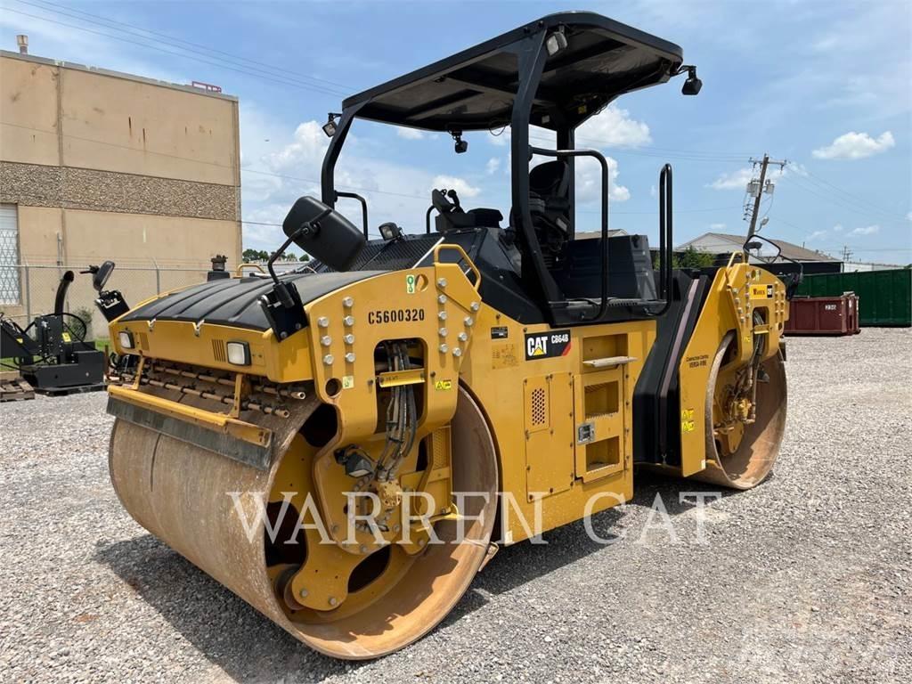 CAT CB64B معدات السفلتة