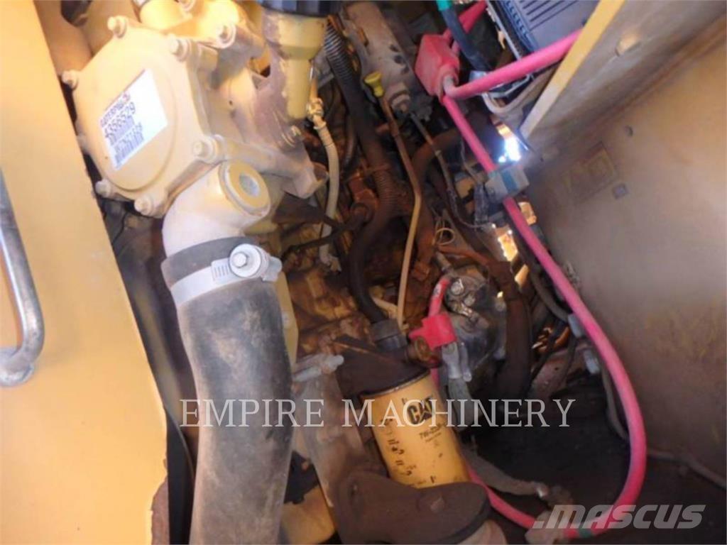 CAT CB66B مداحل ثنائية الاسطوانة