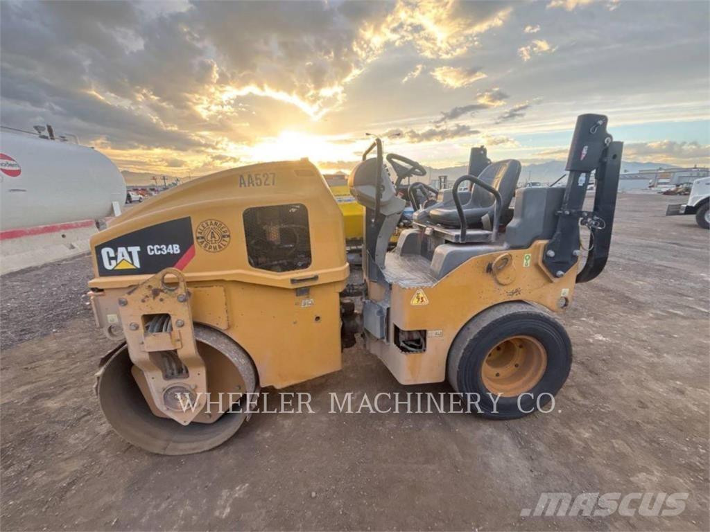 CAT CC34B لوادر زحافة