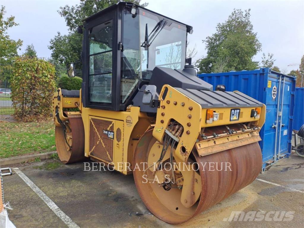 CAT CD54B ضاغطات التربة