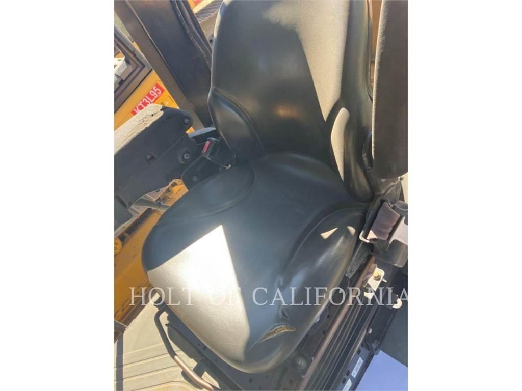 CAT CP54 N/BLD ضاغطات التربة