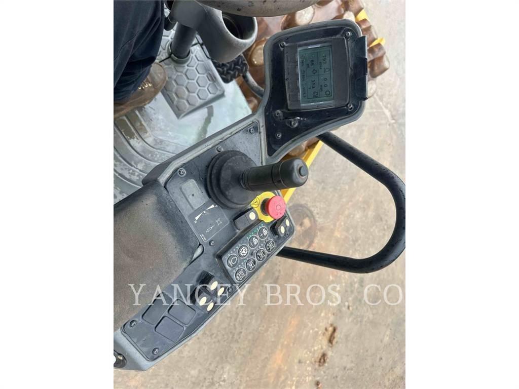 CAT CP54B ضاغطات التربة