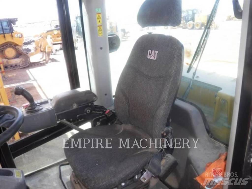 CAT CP56B مداحل أحادية الأسطوانة