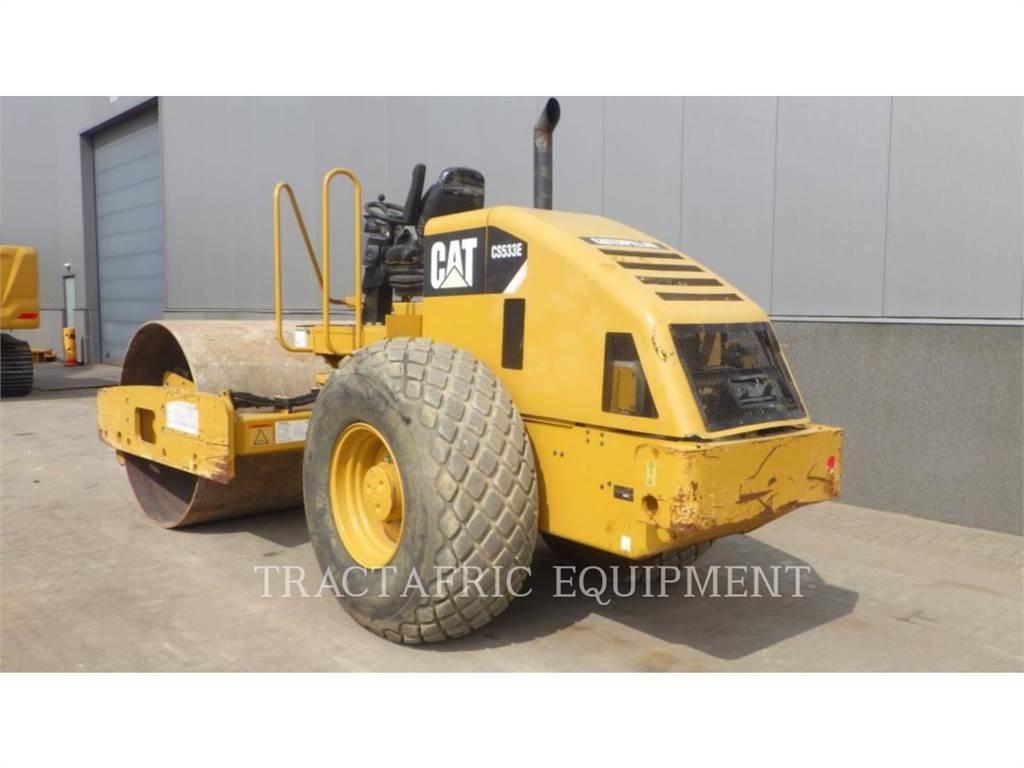 CAT CS-533E مداحل أحادية الأسطوانة