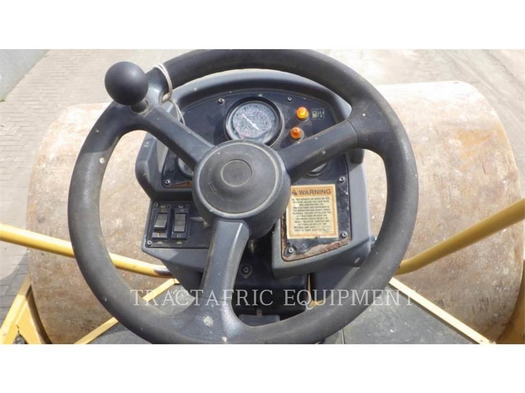CAT CS-533E مداحل أحادية الأسطوانة