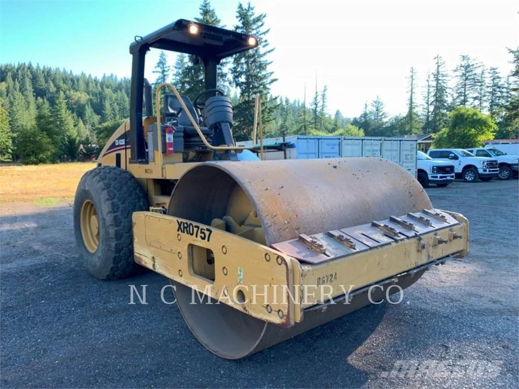 CAT CS-533E معدات السفلتة