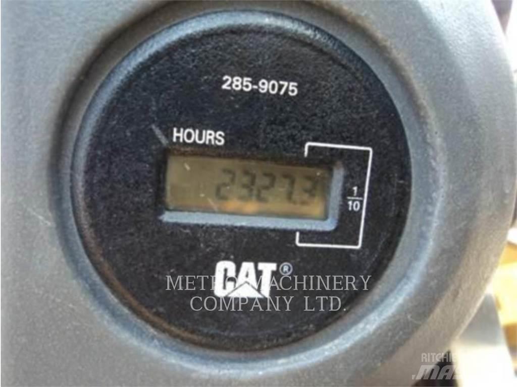 CAT CS-533E مداحل أحادية الأسطوانة