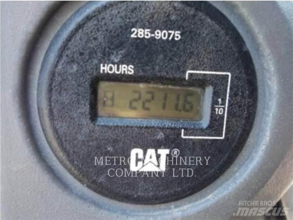 CAT CS-533E مداحل أحادية الأسطوانة