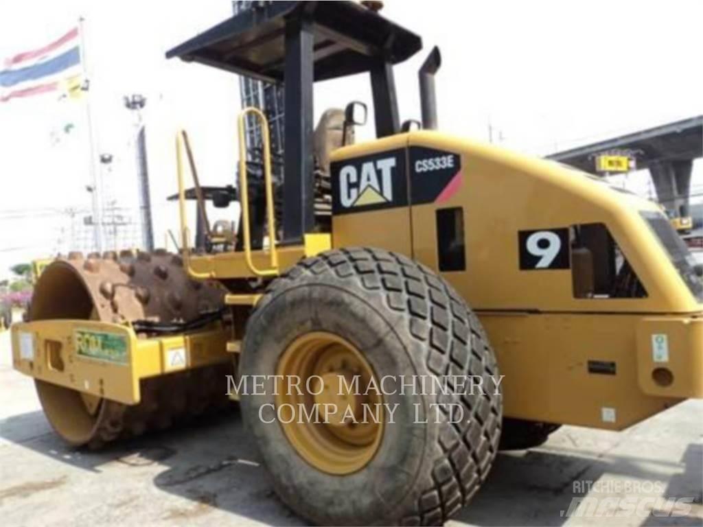 CAT CS-533E مداحل أحادية الأسطوانة