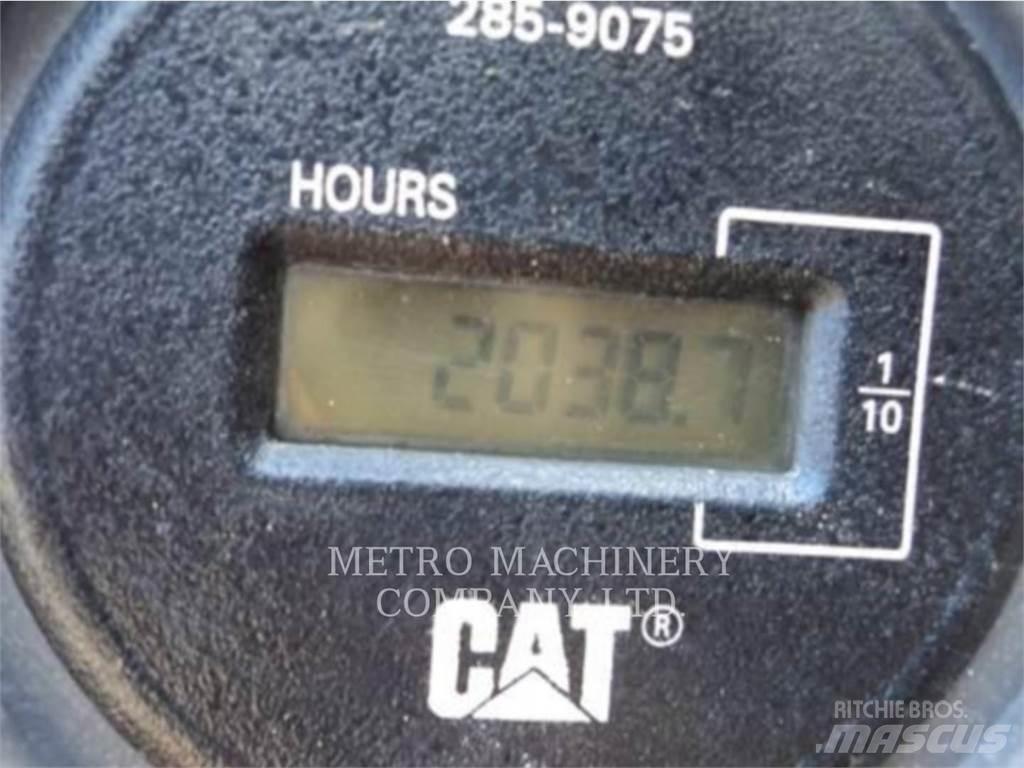 CAT CS-533E مداحل أحادية الأسطوانة