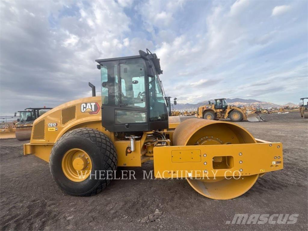 CAT CS12 مداحل أحادية الأسطوانة