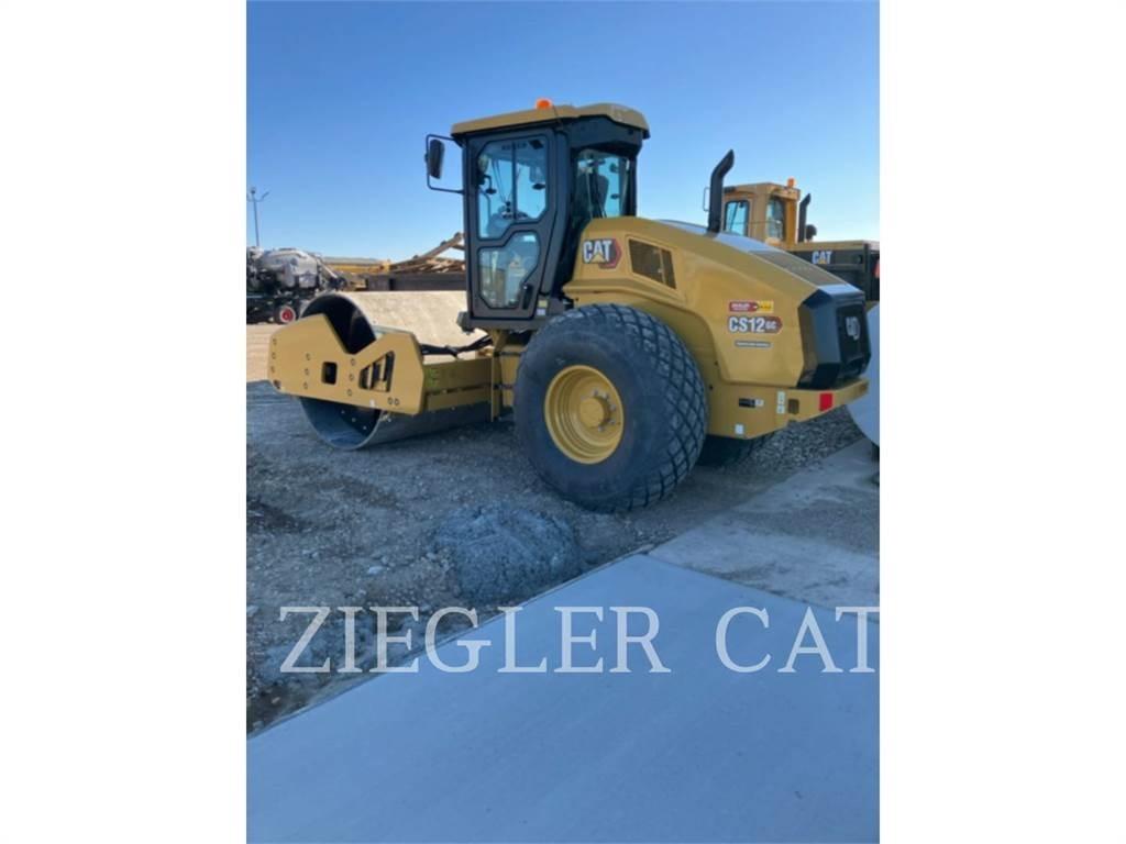 CAT CS12GC ضاغطات التربة