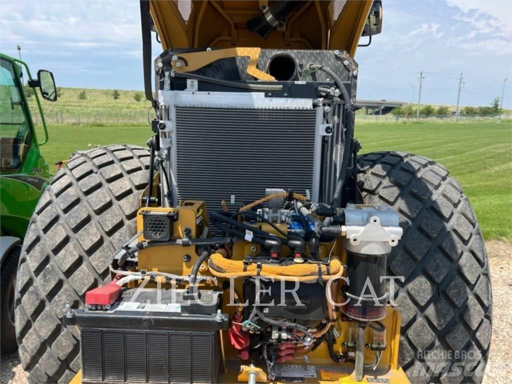 CAT CS12GC ضاغطات التربة