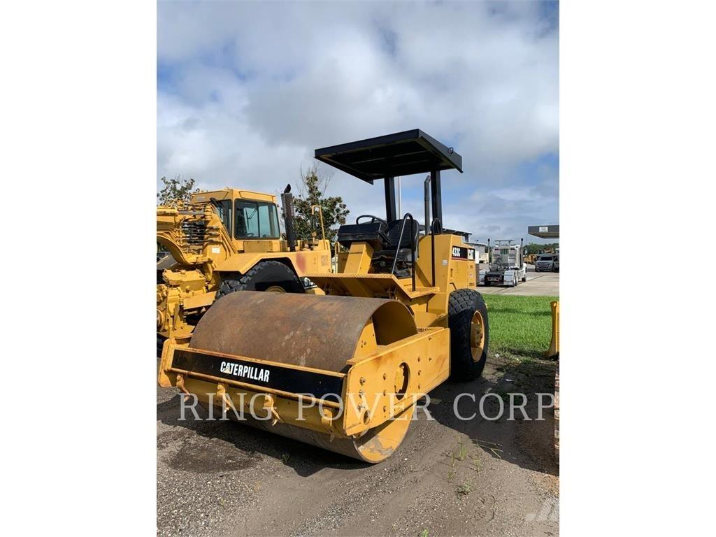 CAT CS433C مداحل ثنائية الاسطوانة